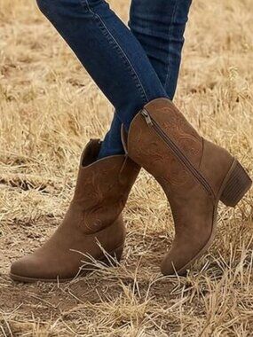 Woman's Leather Western Cowboy Ankle Booties Heeled Pointed Toe Shoes Brown